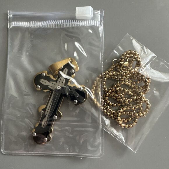Stainless Steel Cubic Zirconia Gold Black Silver Plated Cross Pendant 24” Chain - Picture 7 of 7